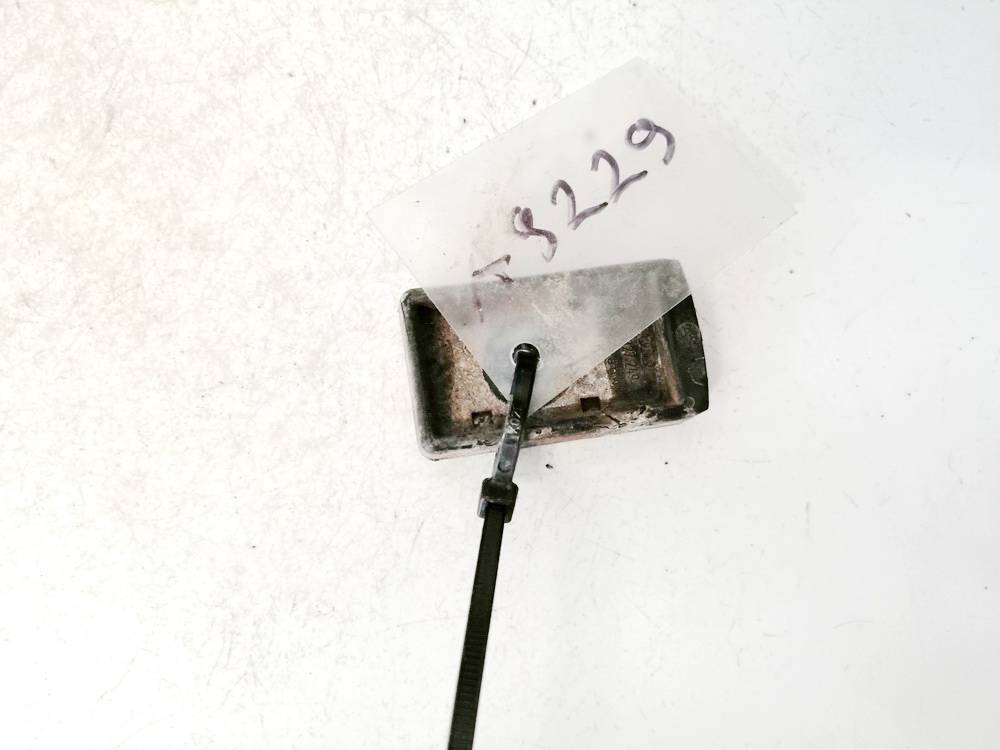 8D5827249 Audi A4 1996 Other holders - Thumbnail 3