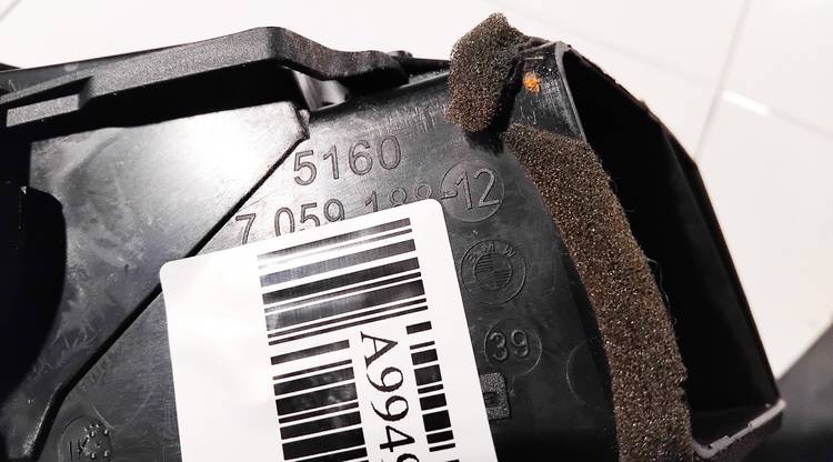 705918812 BMW 1-Series 2004 Dash Vent (Air Vent Grille) - Thumbnail 3