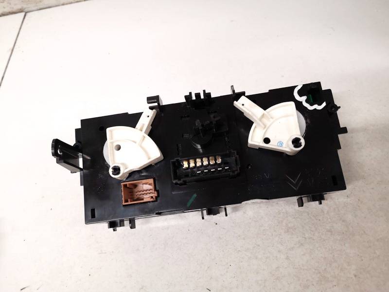 770302 z8510001 Climate Control Panel (heater control switches) Citroen