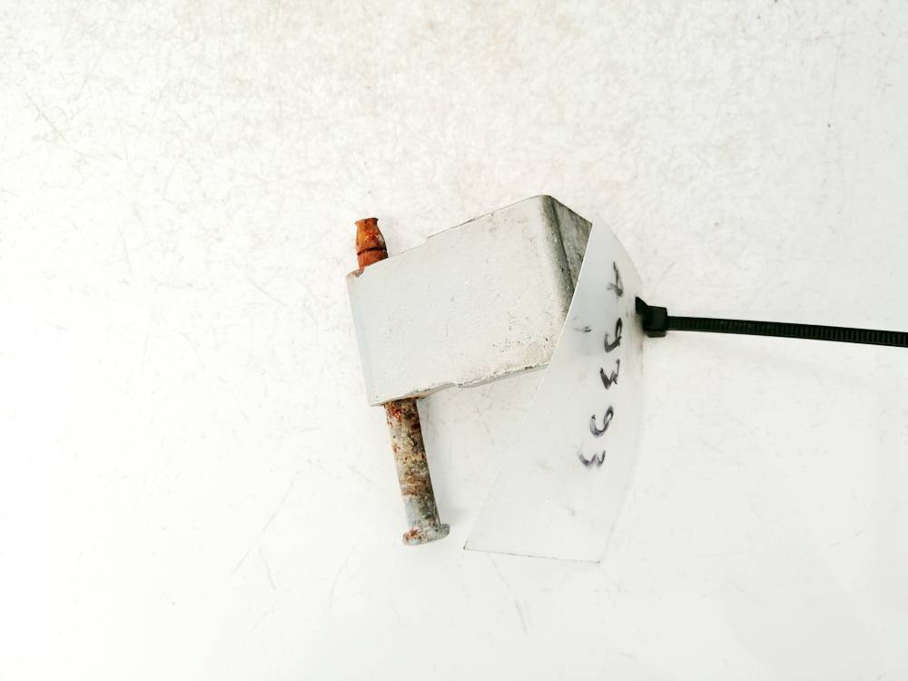 Opel Astra 2008 Door Hinge - FRONT