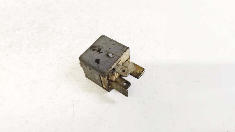 9008087030 Toyota Corolla Verso 2006 Relay module