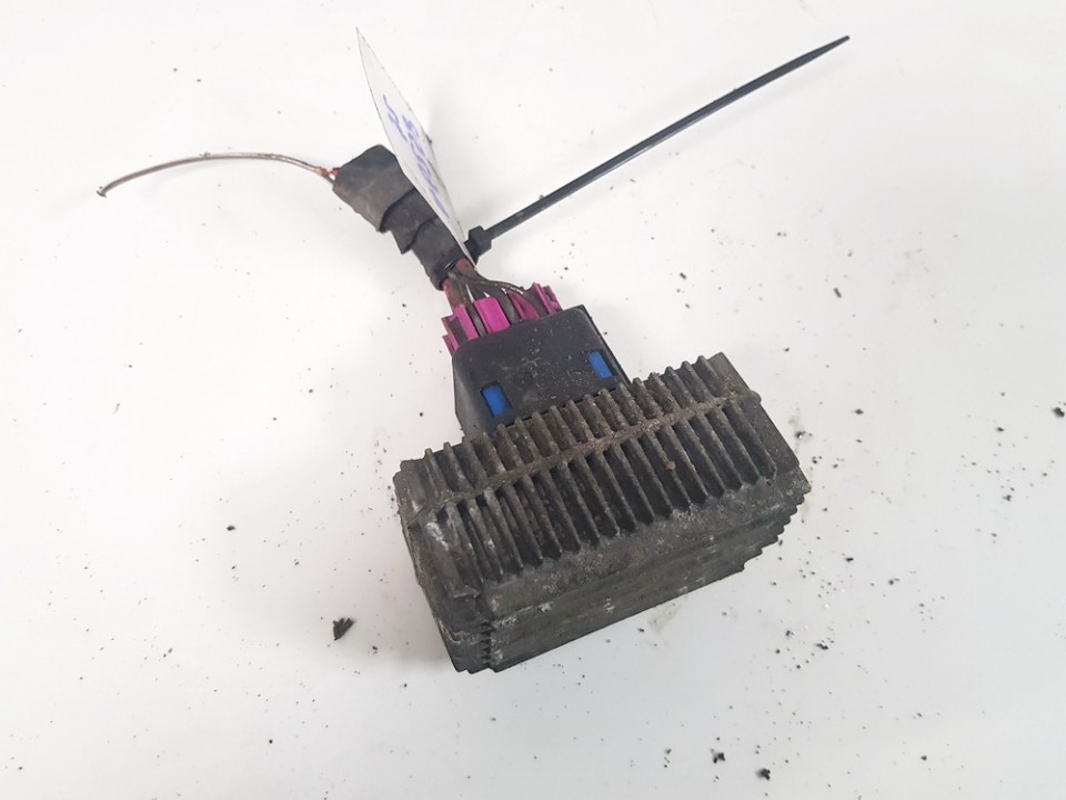 55353011 51299014B Glow plug relay Opel Zafira 2009 1.9L EIS01275355