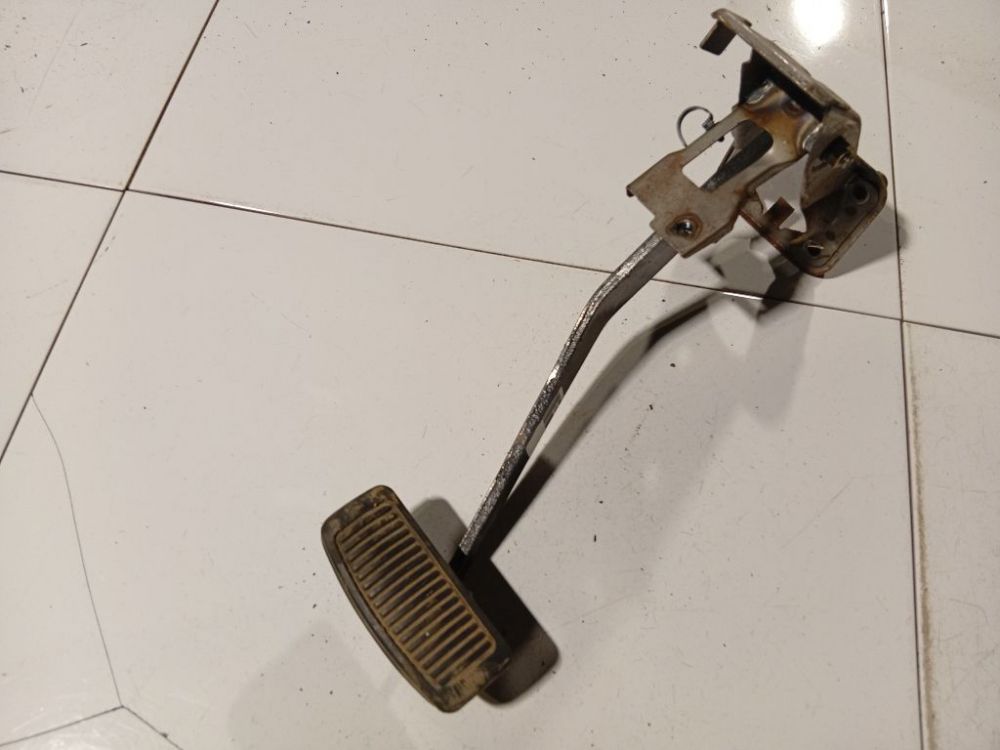 Kia Sorento 2004 Bremžu pedālis