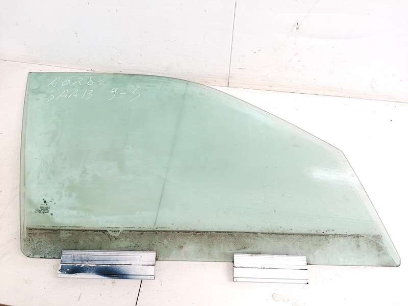 SAAB 9-5 2000 Duru stiklas P.D.