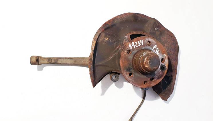 Mercedes-Benz E-CLASS 2001 Кулак поворотный передний левый