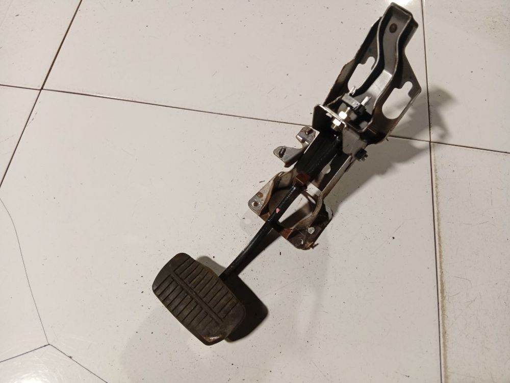 Subaru Forester 2010 Pedal work, Brake pedal, Pedal bracket, Clutch pedal