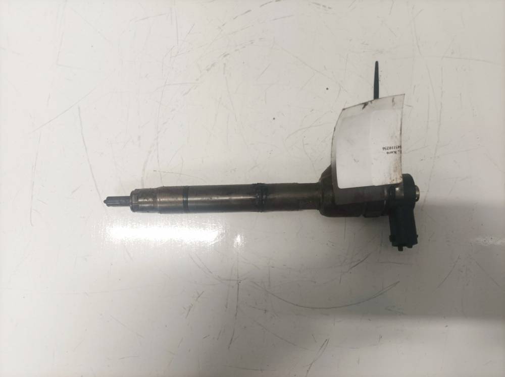 0445110256 Hyundai i30 2008 Polttoainesuutin