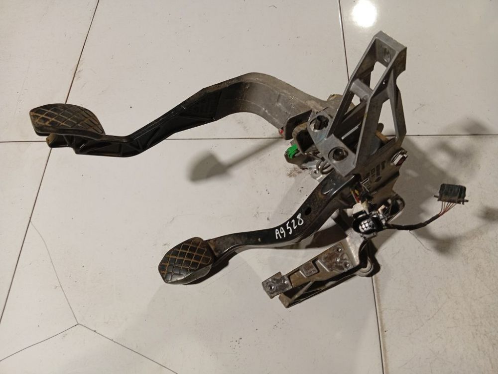 Audi A6 2001 Pedal work, Brake pedal, Pedal bracket, Clutch pedal