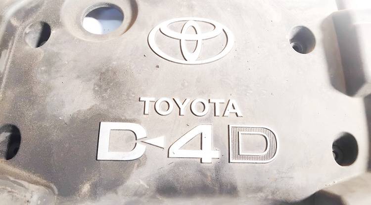 Toyota Corolla 2004 Osłona dekoracyjna silnika - Thumbnail 3