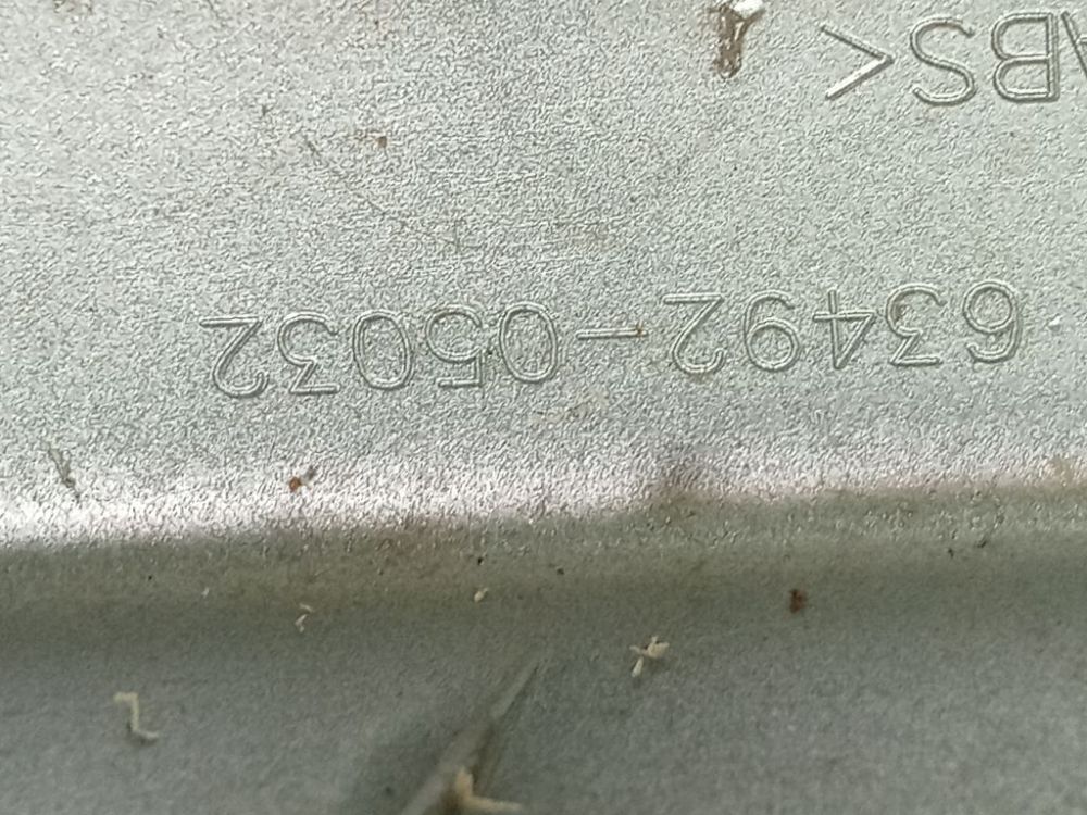 6349205032 Toyota Avensis 2004 Zaślepka relingu dachowego - PRZEDNIE LEWE - Thumbnail 4