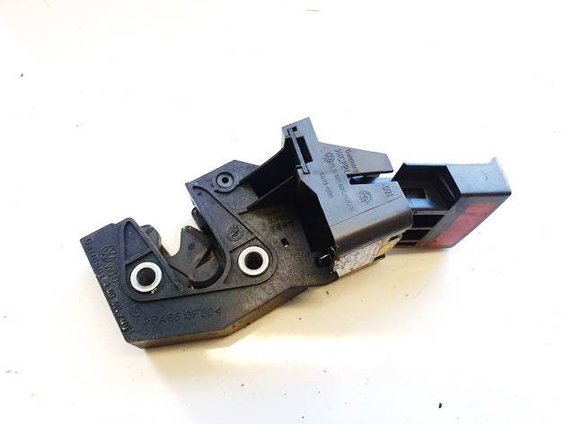 7L6885681B Volkswagen Passat 1996 Seat Lock Latch assembly