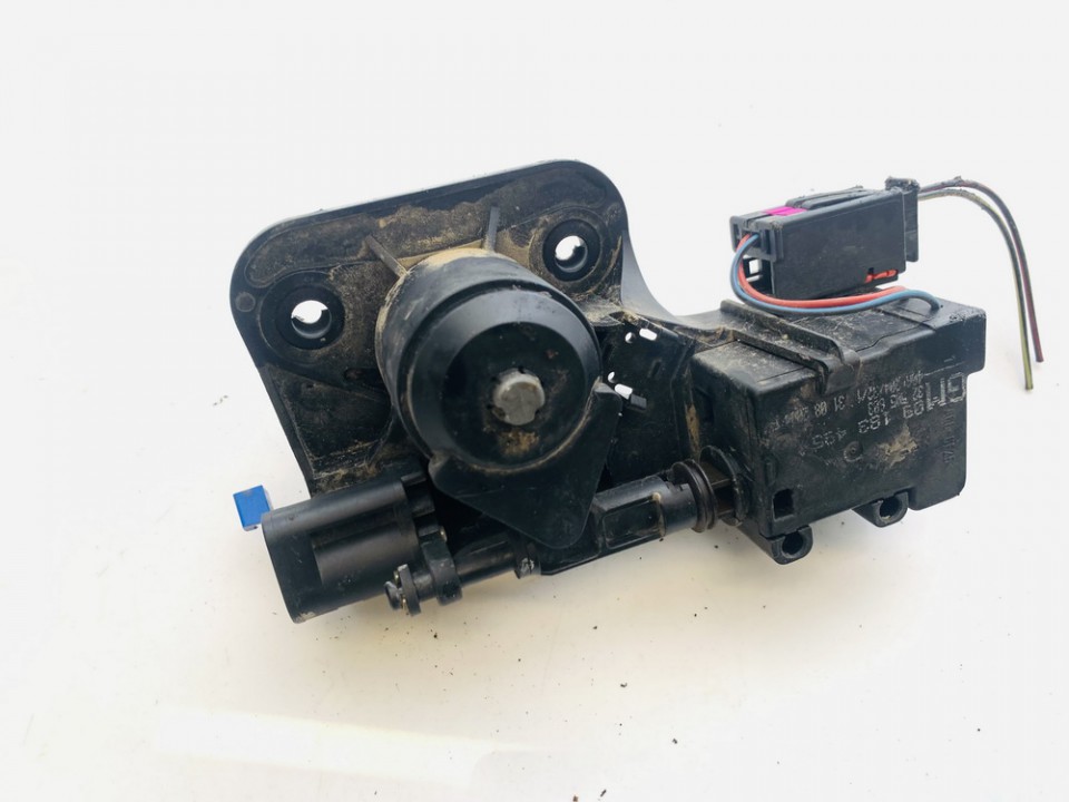 13168316 Opel Meriva 2003 Tailgate Boot Opening Switch and Handle - REAR - Thumbnail 2