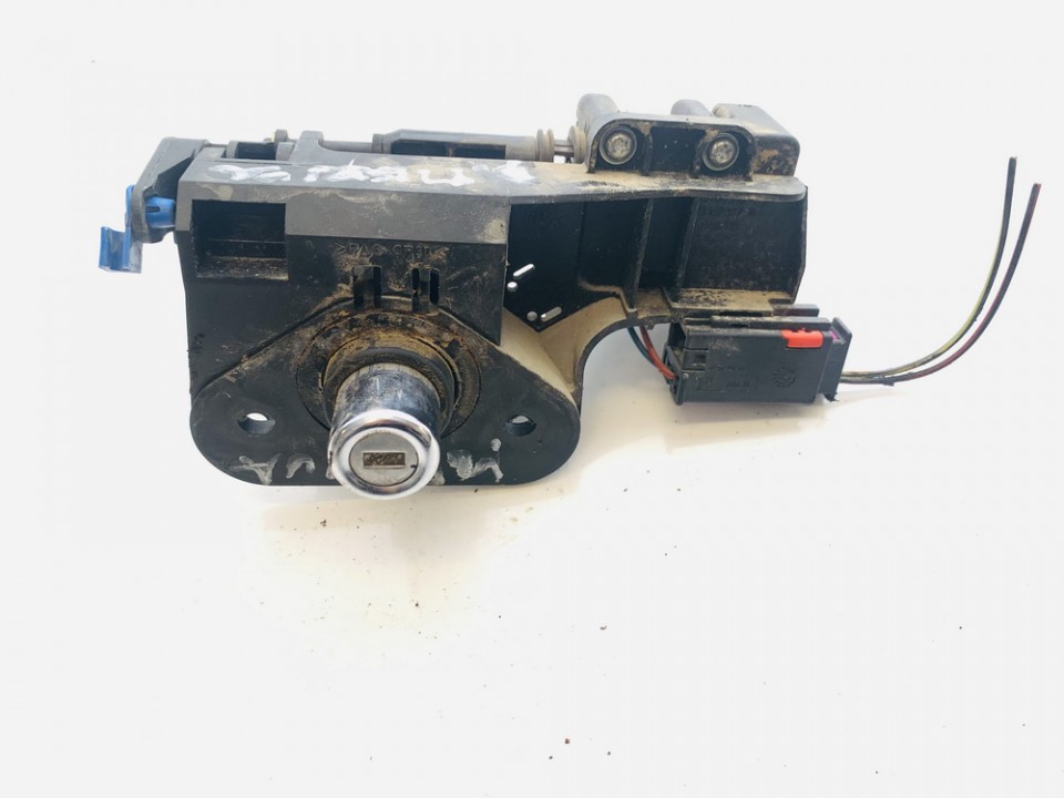 13168316 Opel Meriva 2003 Tailgate Boot Opening Switch and Handle - REAR