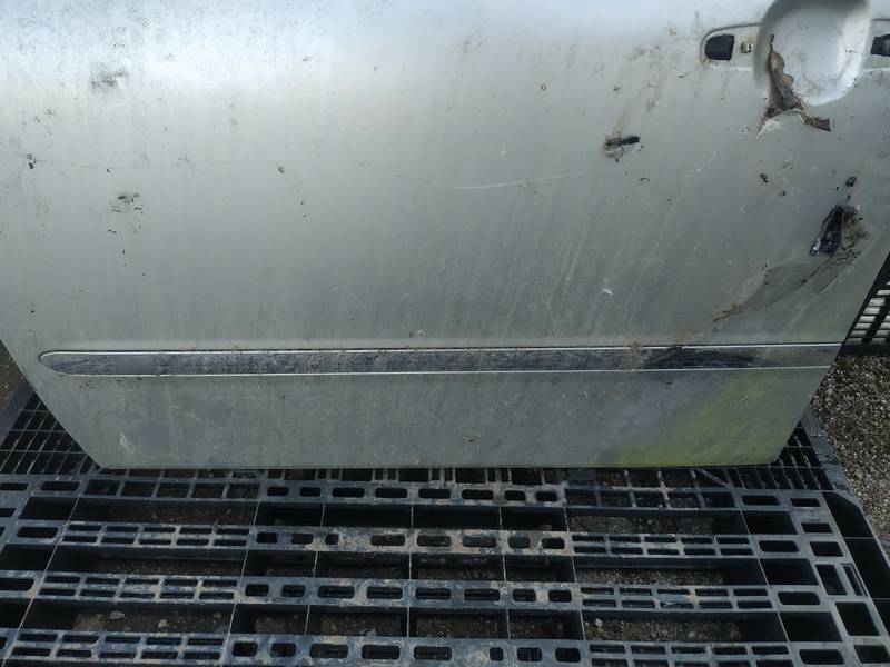 Toyota Avensis Verso 2002 Защитная планка двери - передний левый