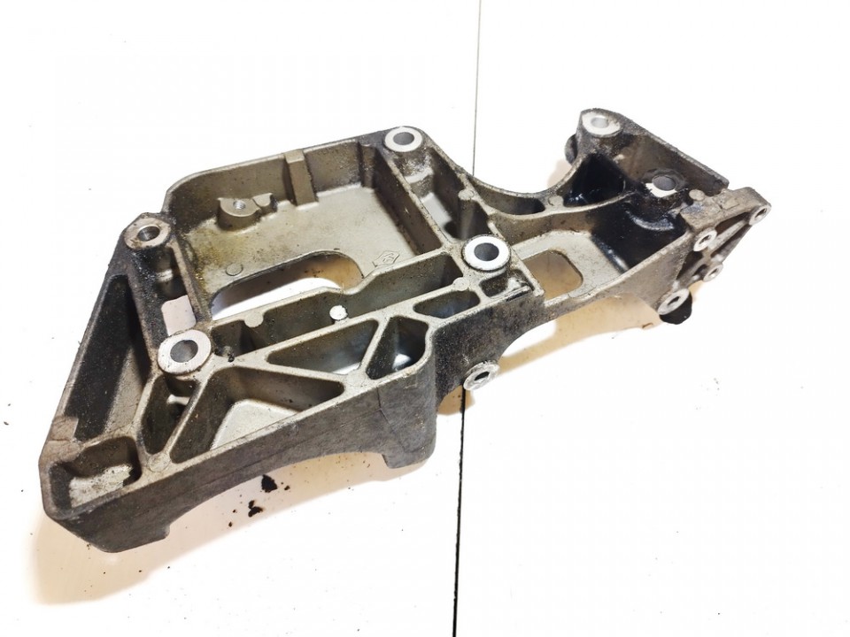 06F903143B Audi A3 2004 Engine Mount Bracket and Gearbox Mount Bracket - Thumbnail 3