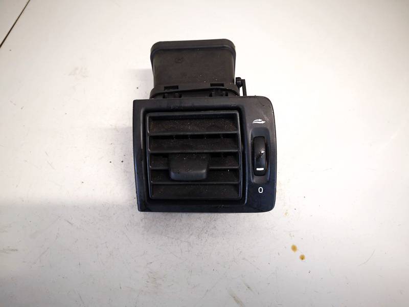 30715098 Volvo V50 2007 Salono oro groteles