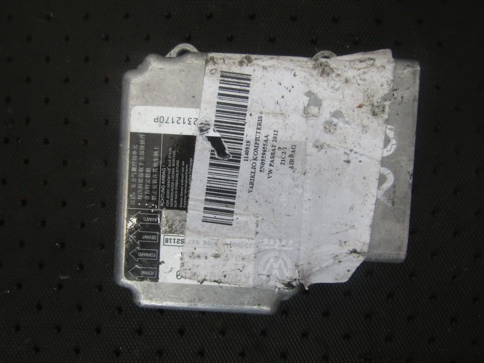 5N0959655AA Volkswagen Passat 2012 Airbag crash sensors module