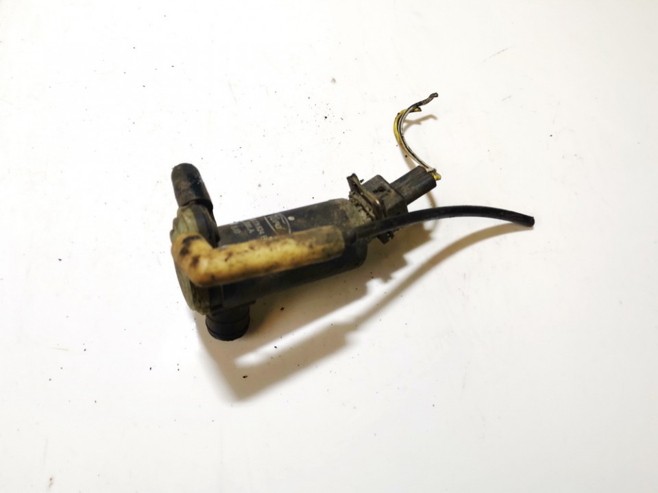 93BB17K624BA Ford Focus 2000 Windshield Windscreen Washer Pump