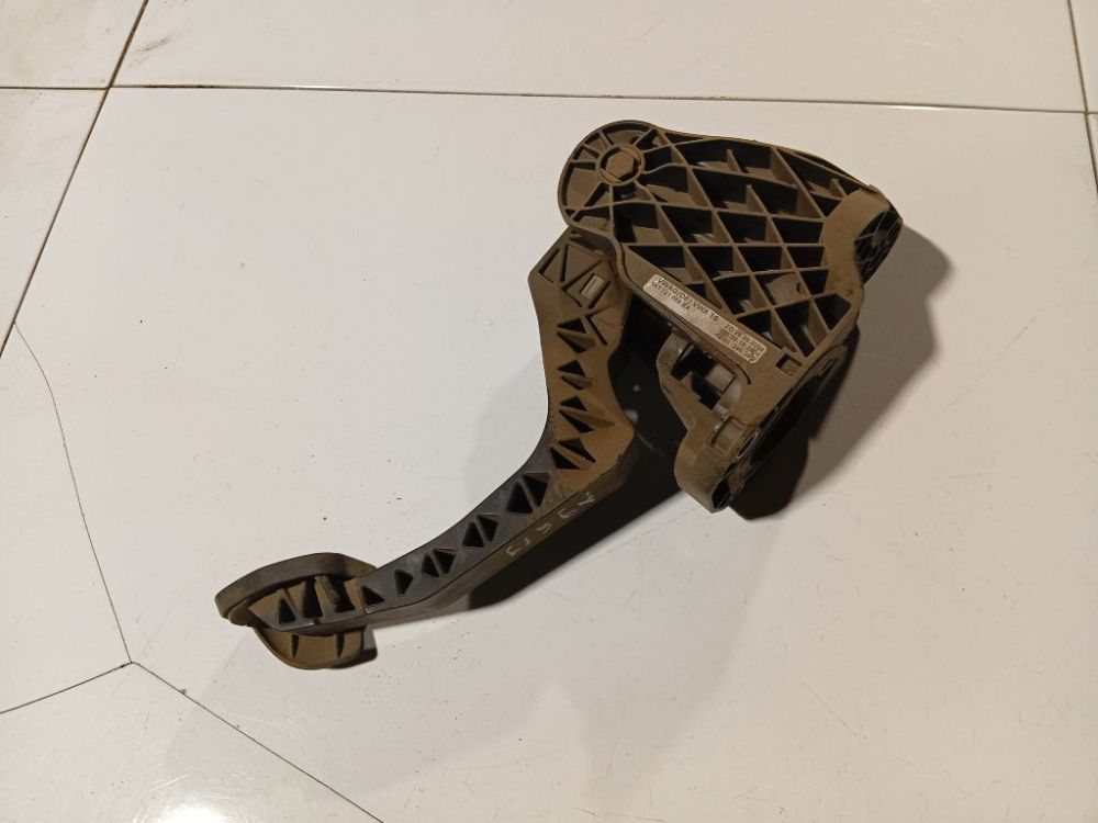1K1721059BA Seat Altea 2005 Clutch pedal - Thumbnail 2