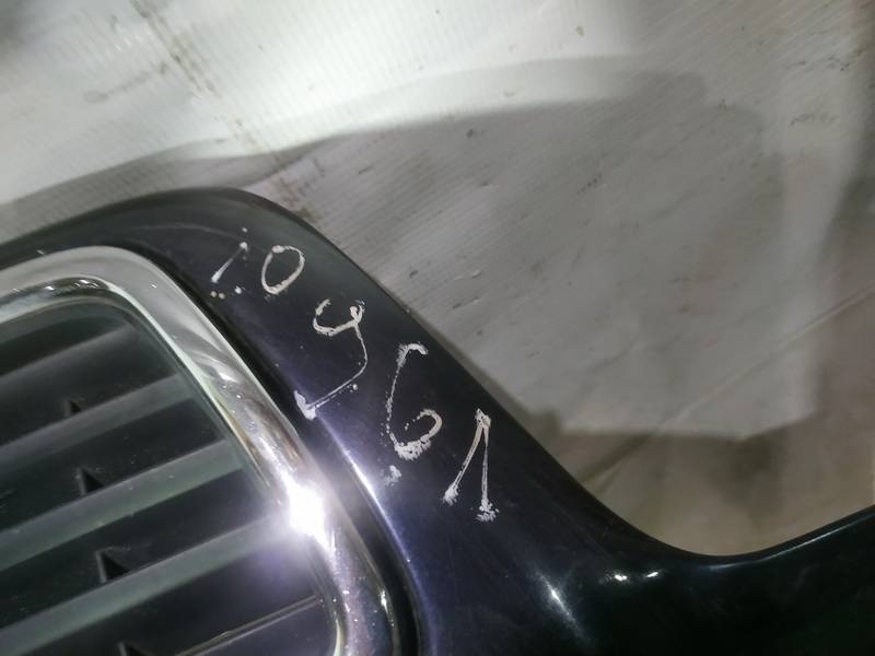 MELYNAS Audi A4 1997 Motora pārsegi - Thumbnail 3