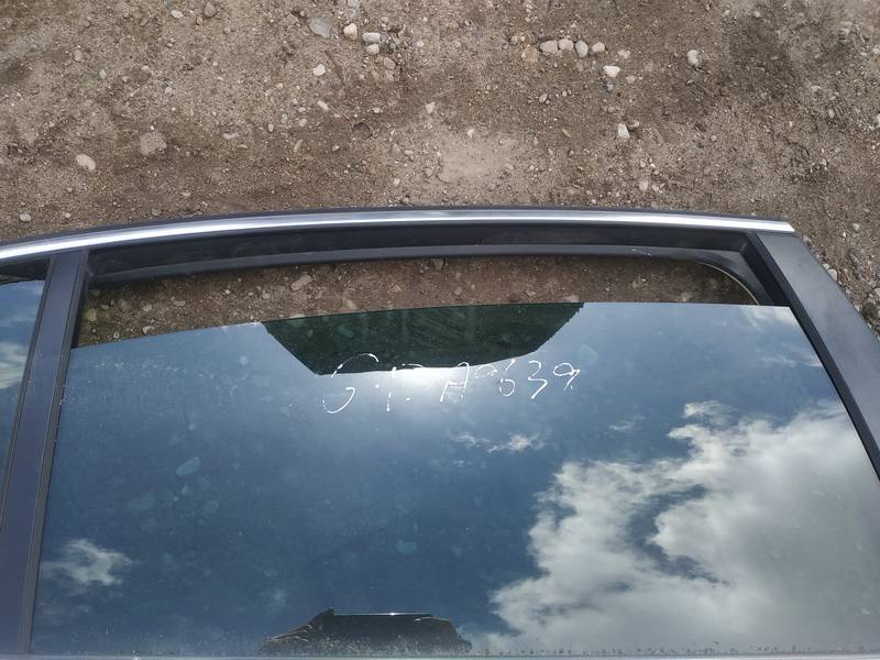 Volkswagen Passat 2011 Door-Drop Glass - REAR RIGHT - Thumbnail 2