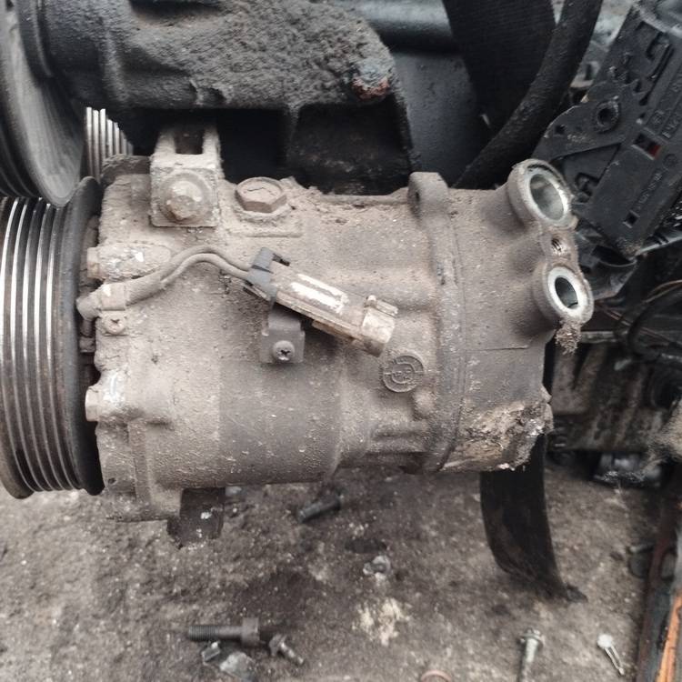 Opel Vectra 2003 Ilmastointilaitteen pumppu