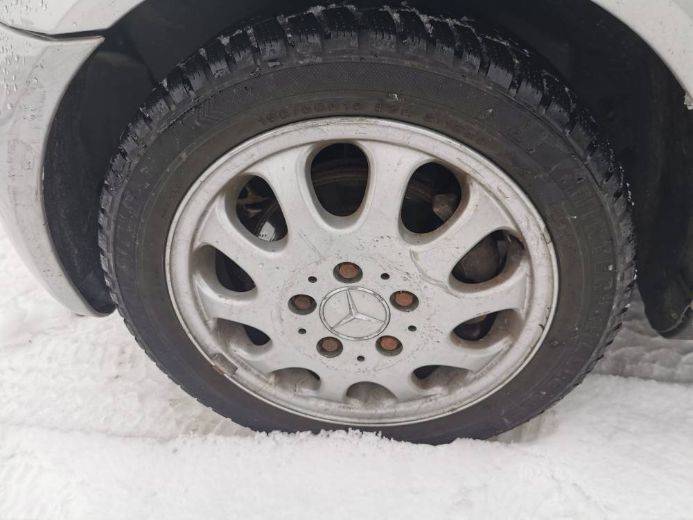 5X112 Mercedes-Benz A-CLASS 2001 Liettuan renkaiden komplekti R15 - Thumbnail 4