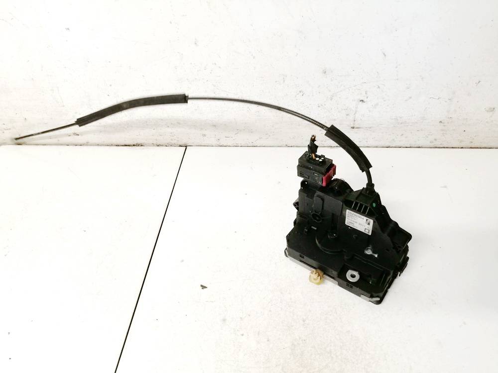 55702904 Chevrolet Captiva 2008 Door Lock Mechanism - FRONT RIGHT
