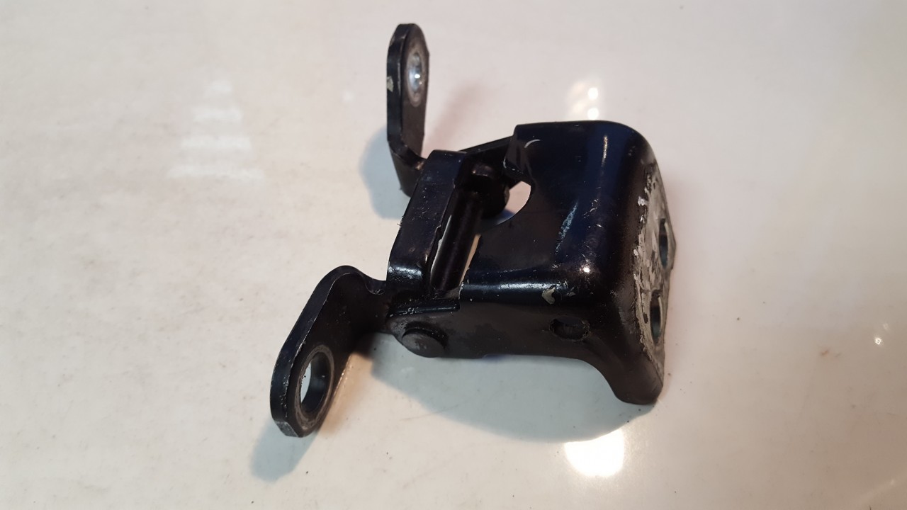 Honda CR-V 2009 Door Hinge - REAR