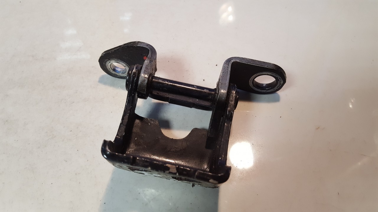 Honda CR-V 2009 Door Hinge - REAR - Thumbnail 2