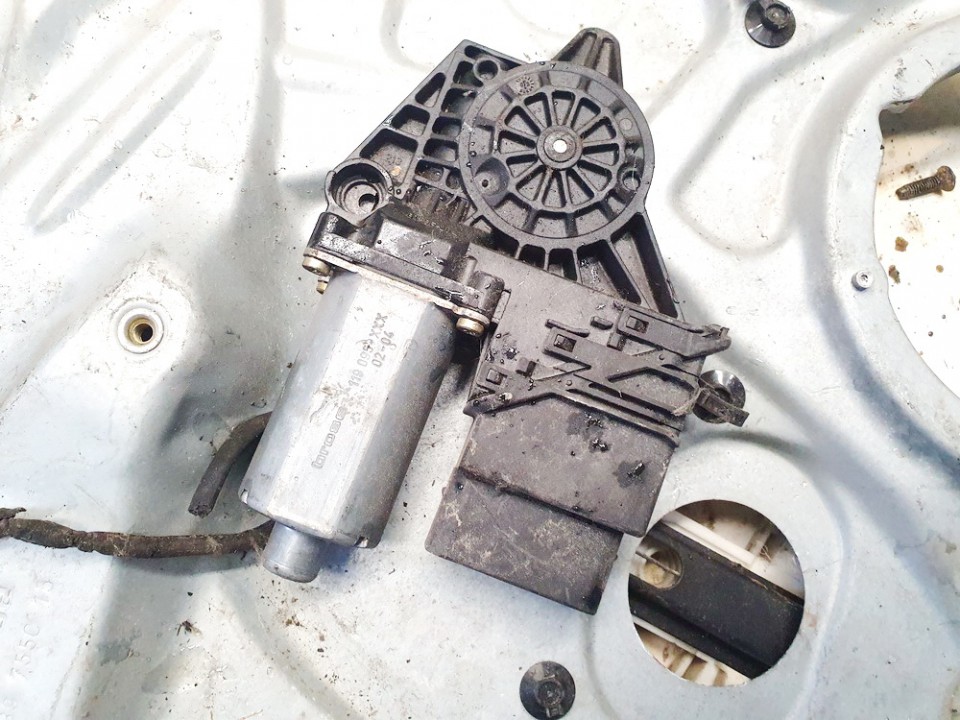 119095XXX Volkswagen Passat 1998 Window Motor - REAR LEFT - Thumbnail 3