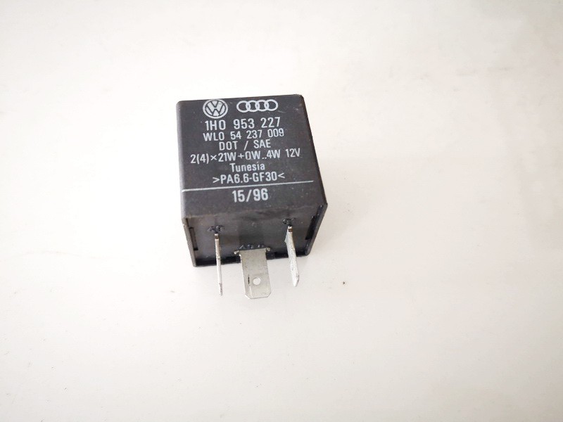 1h0953227 54237009 Relay module Volkswagen Vento 1997 1.9L