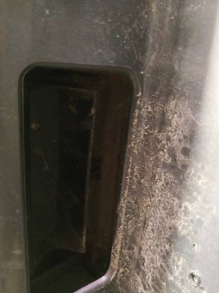 Nissan Almera Tino 2003 Heckklappenöffner Schalter