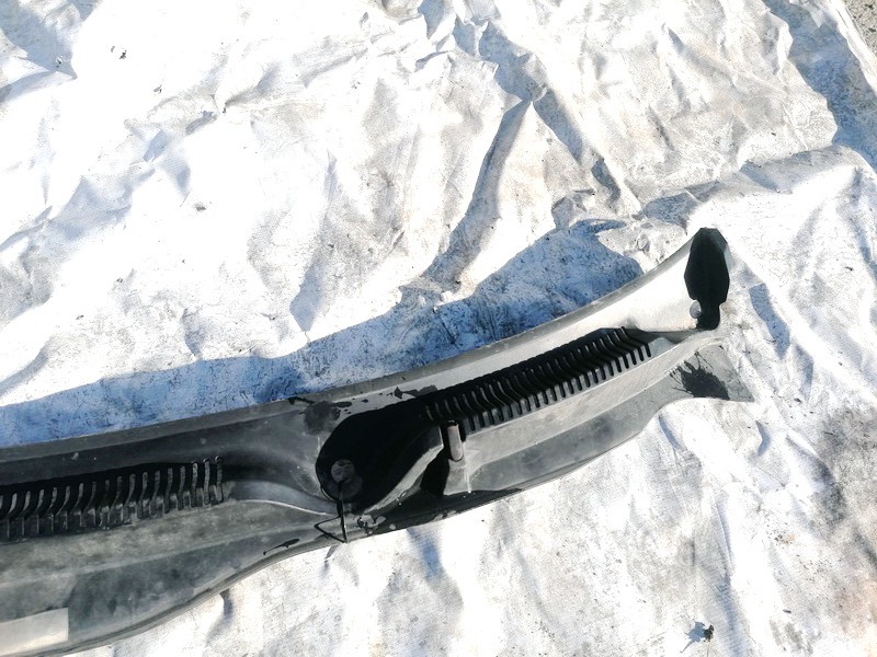 1M1853185 Seat Toledo 2002 Wiper Muolding - FRONT - Thumbnail 2