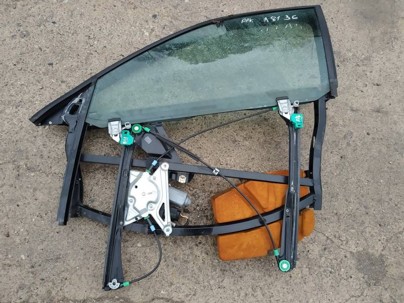 Audi A4 1997 ELEVALUNAS, ALZACRISTALLI - DELANTERO IZQUIERDO