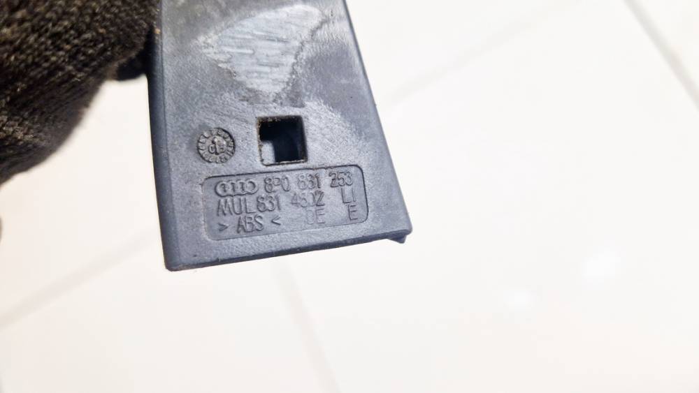 8P0881253 Audi A3 2006 Seat Cover - FRONT LEFT - Thumbnail 3