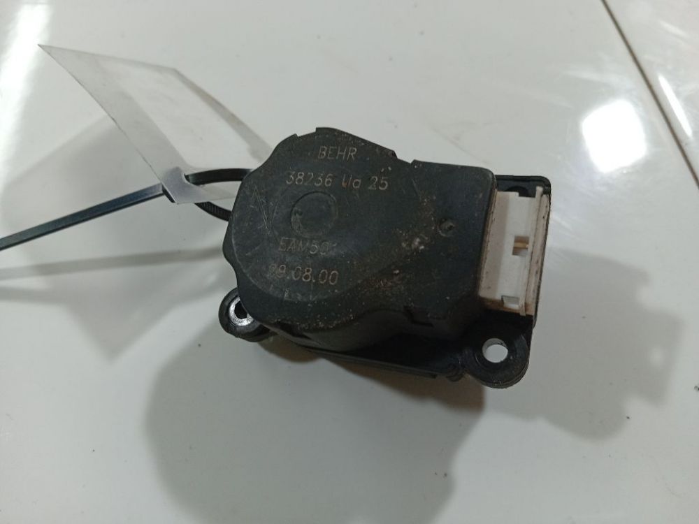 38236UA25 Citroen Xsara Picasso 2000 Sildītāja vārsta motoriņš