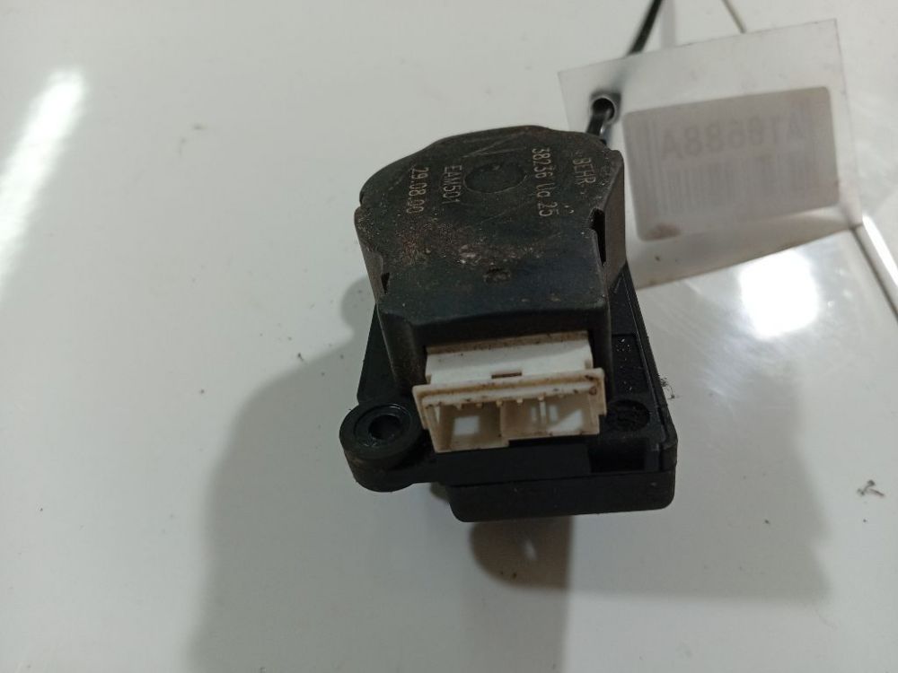 38236UA25 Citroen Xsara Picasso 2000 Sildītāja vārsta motoriņš - Thumbnail 2