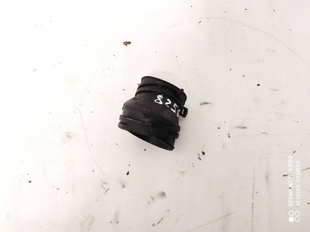 1J0129627D Volkswagen Touran 2005 Douille Filtre à Air Aspiration - Thumbnail 2