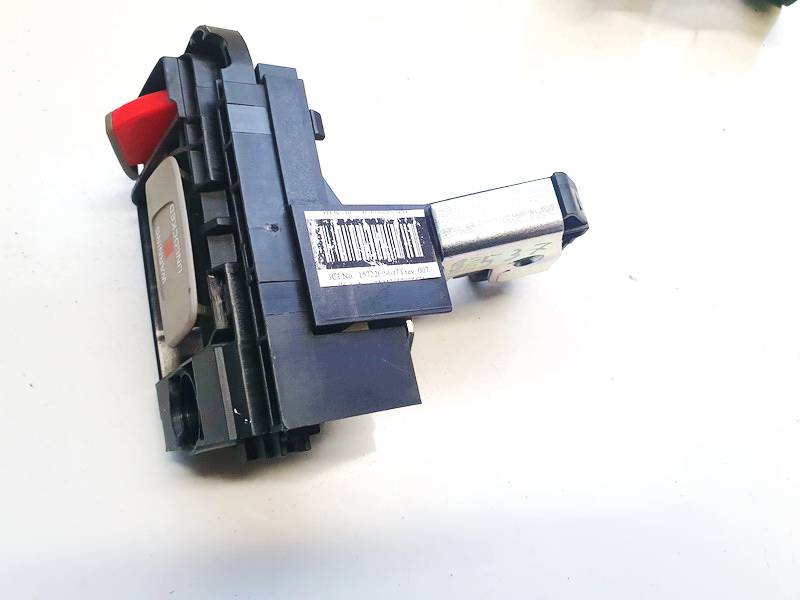 8621650 Toyota Auris 2008 Seat Lock Latch assembly - Thumbnail 2