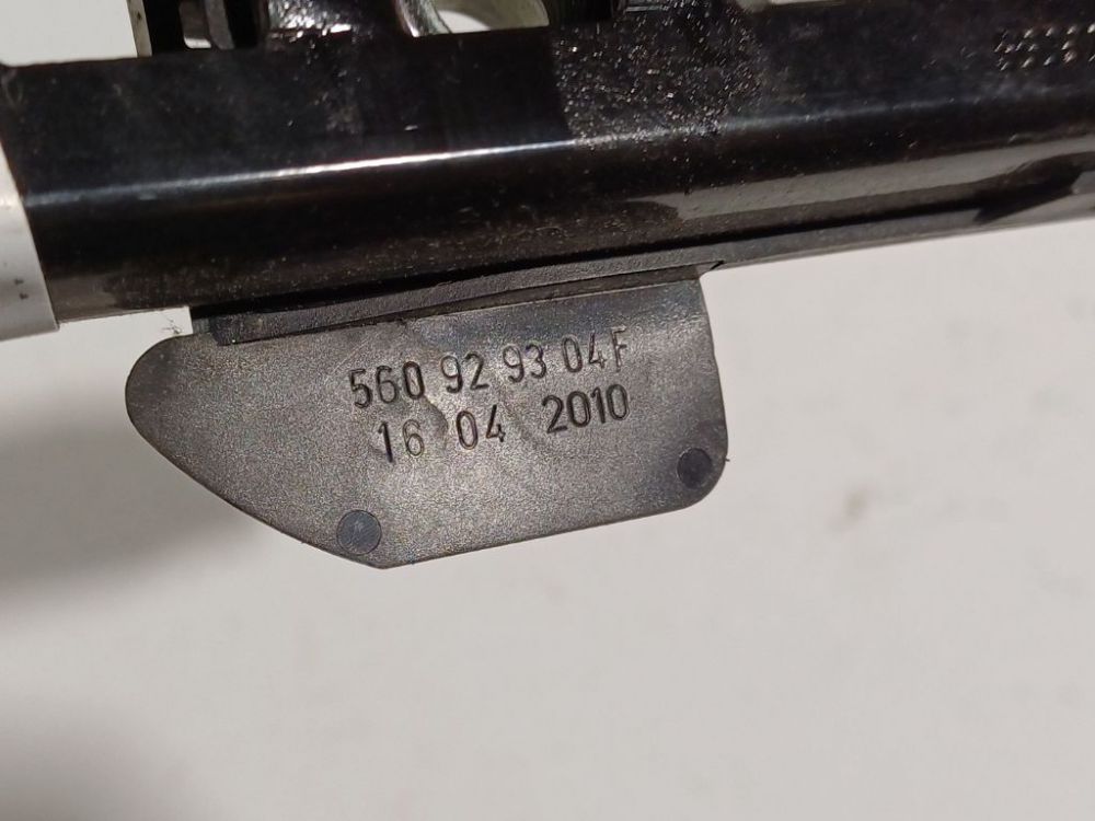 8E0857833A Skoda Superb 2010 Seat belt adjustment rail - FRONT RIGHT - Thumbnail 5