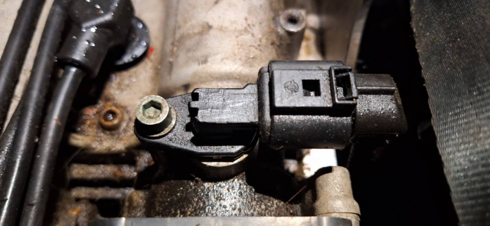 Volkswagen Golf 2000 Camshaft position sensor