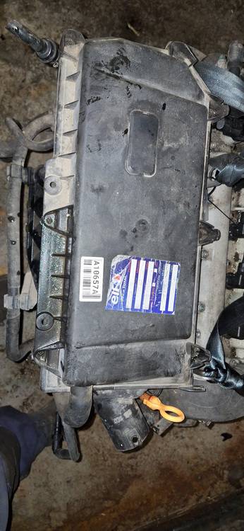 036183 Volkswagen Golf 2000 Air filter box