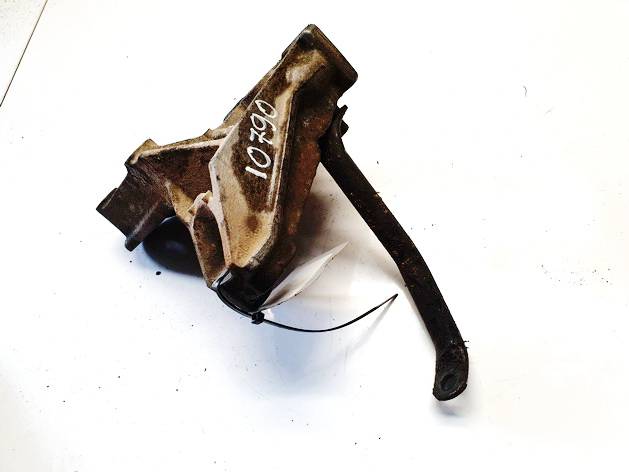 1J0199117 Volkswagen Bora 1999 Engine Mount Bracket and Gearbox Mount Bracket