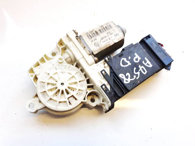 101386101 Volkswagen Golf 1999 Window Motor - FRONT RIGHT