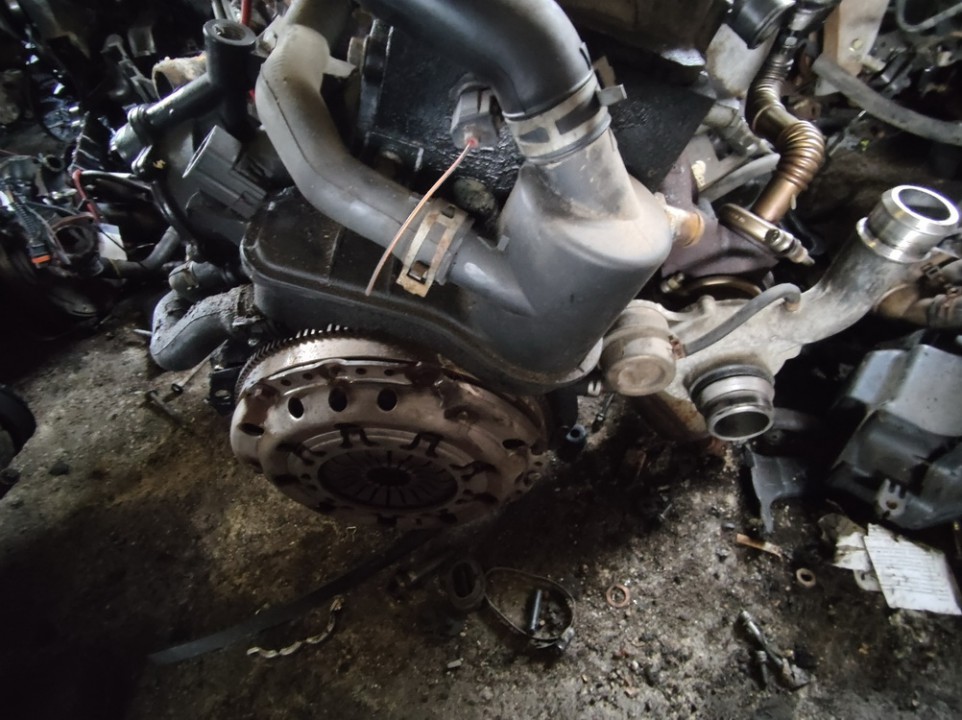 C9DA Ford Focus 2000 Engine - Thumbnail 2