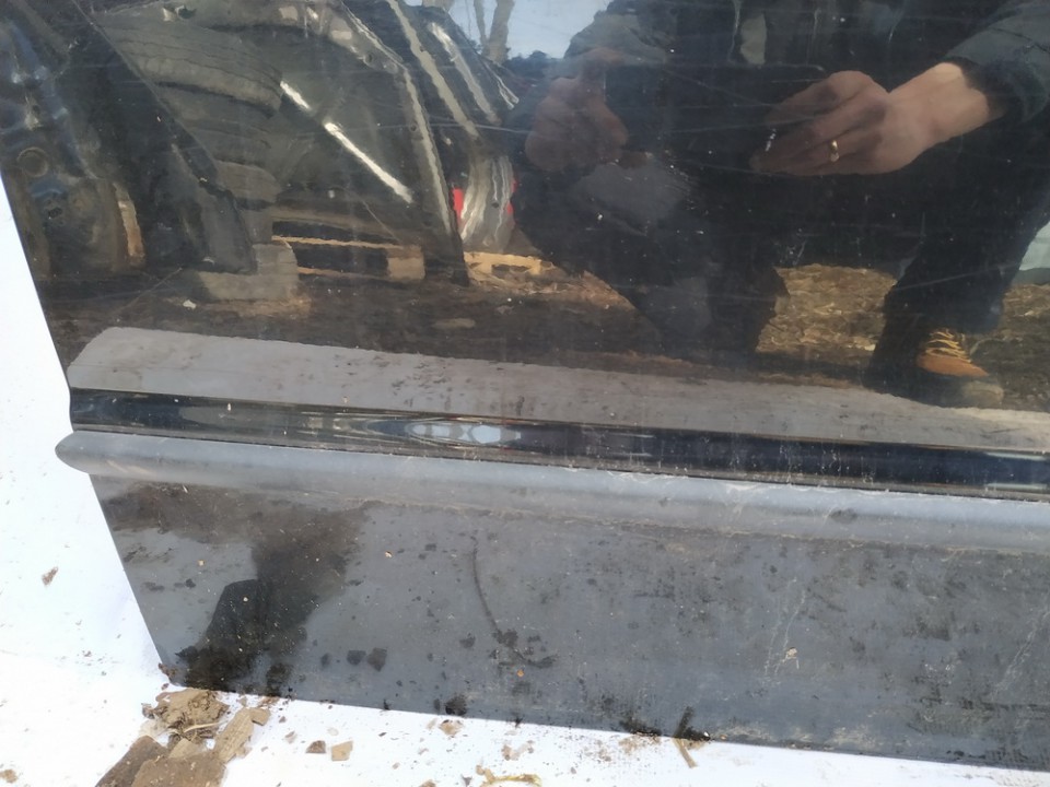 Skoda Fabia 2001 Zewnętrzna listwa drzwi - PRZEDNIE PRAWE - Thumbnail 2