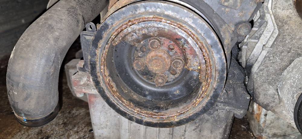 045105243C Skoda Roomster 2008 Alkuninio veleno dantratis (skyvas - skriemulys)