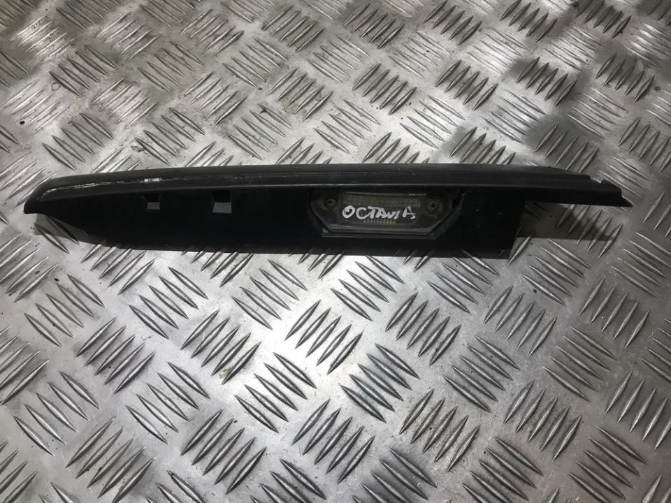 1U6827577H Skoda Octavia 1998 Number plate light - REAR