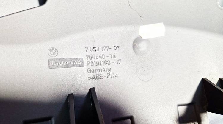 705917707 BMW 1-Series 2007 Cache Lunettes Speedo Décor - Thumbnail 3